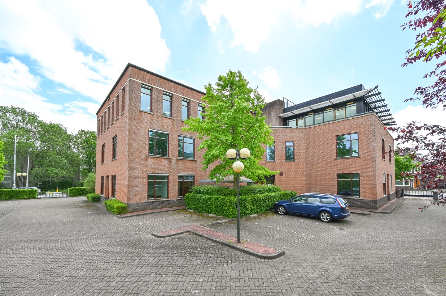 View photo 3 of Handweg 159