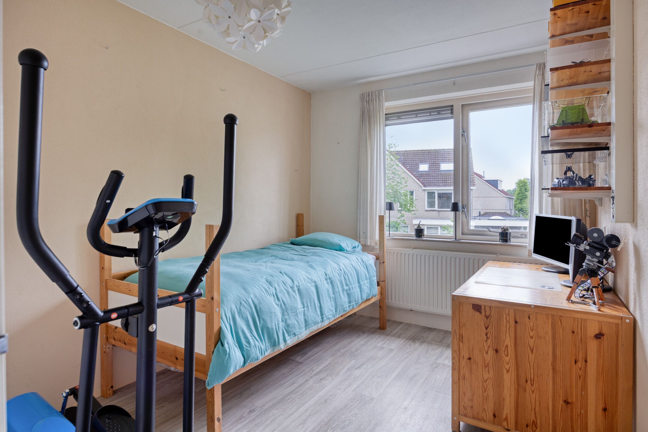 Photo 21 of Vogelwikke 37
