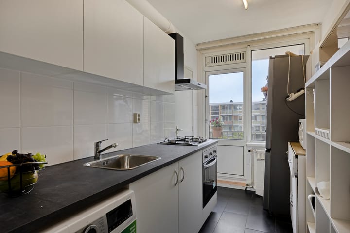 Photo 4 of Sloterweg 89-B