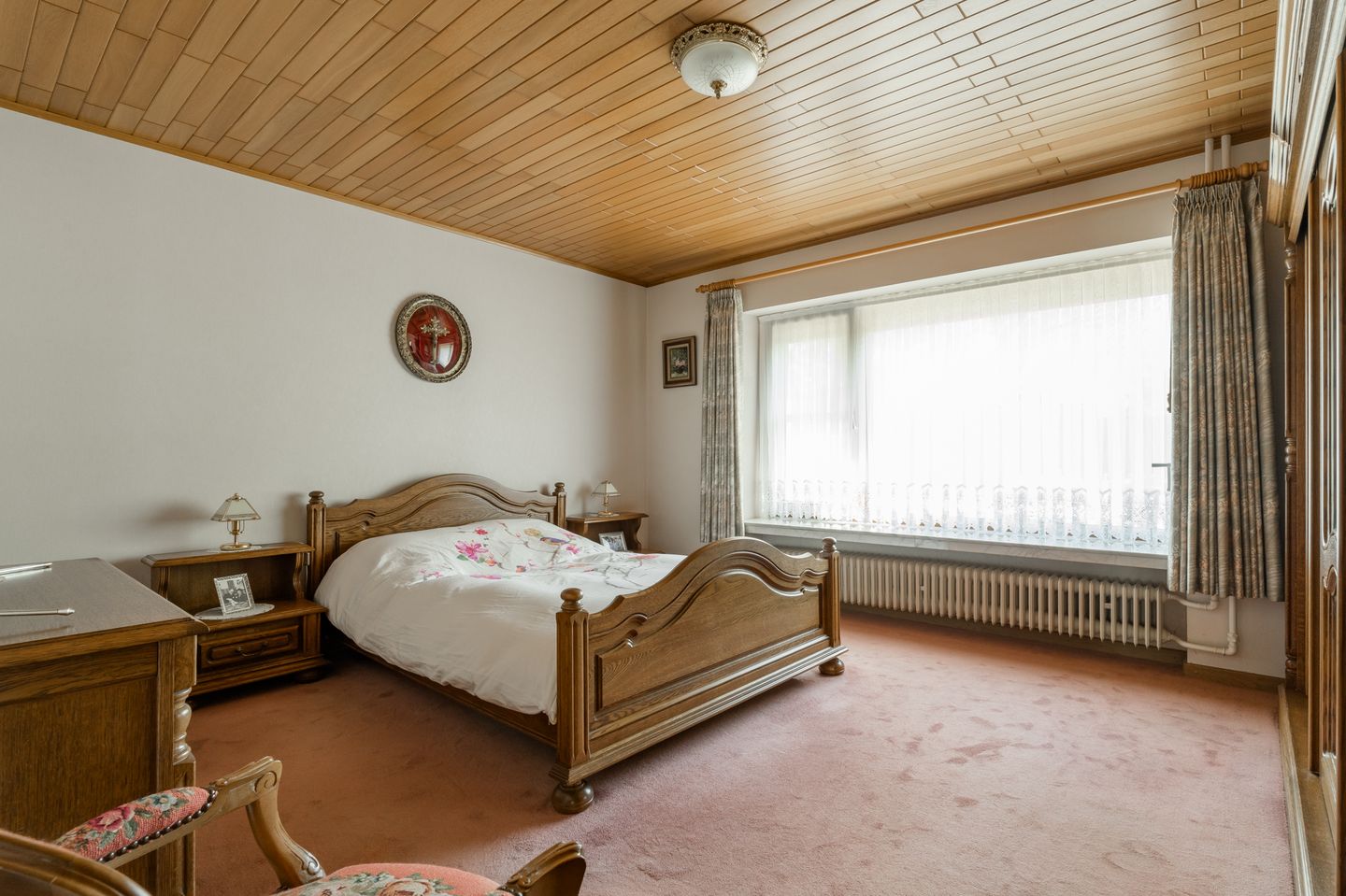 Spacious Bungalow with Large Plot Near the Dutch Border — 25