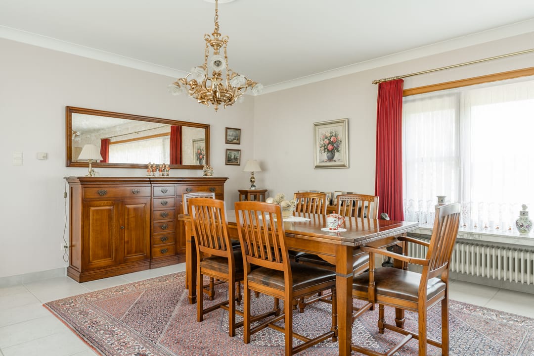 Spacious Bungalow with Large Plot Near the Dutch Border — 17