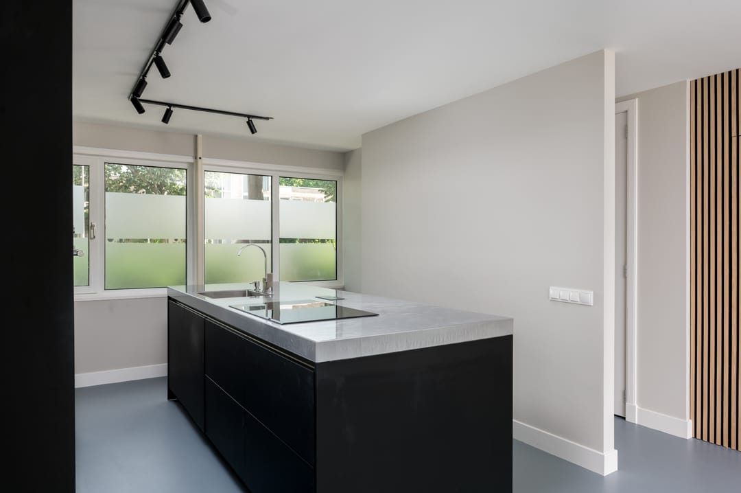 Modernized 4-Bedroom Corner Home with Roof Terrace in Almere Muziekwijk — 23