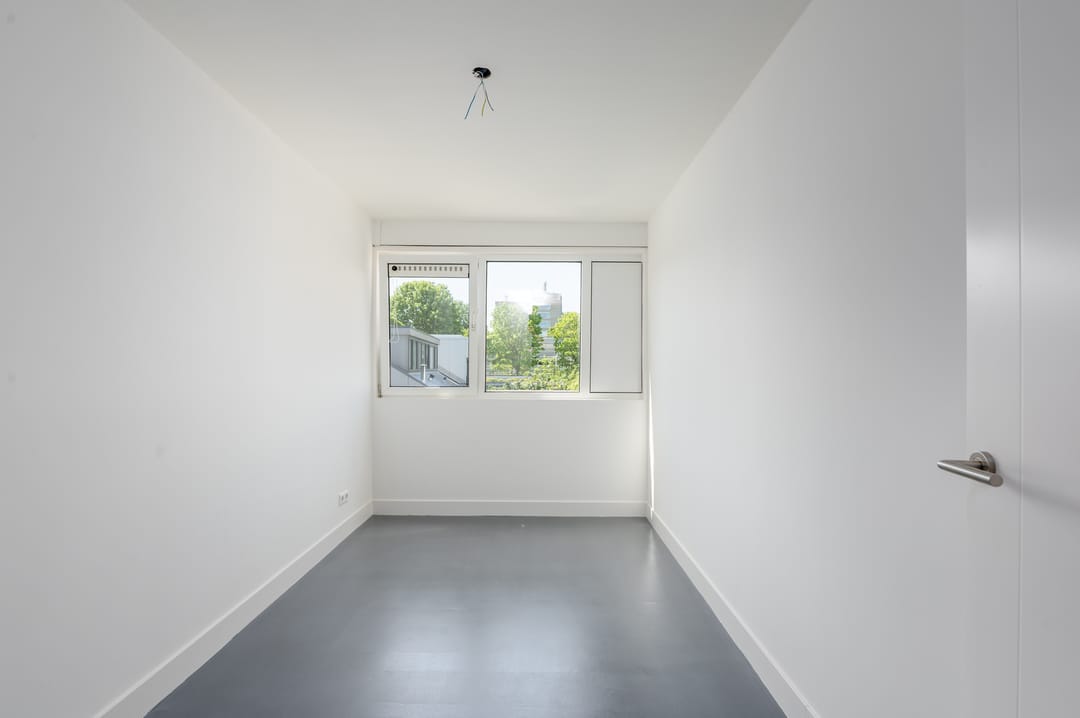 Modernized 4-Bedroom Corner Home with Roof Terrace in Almere Muziekwijk — 28