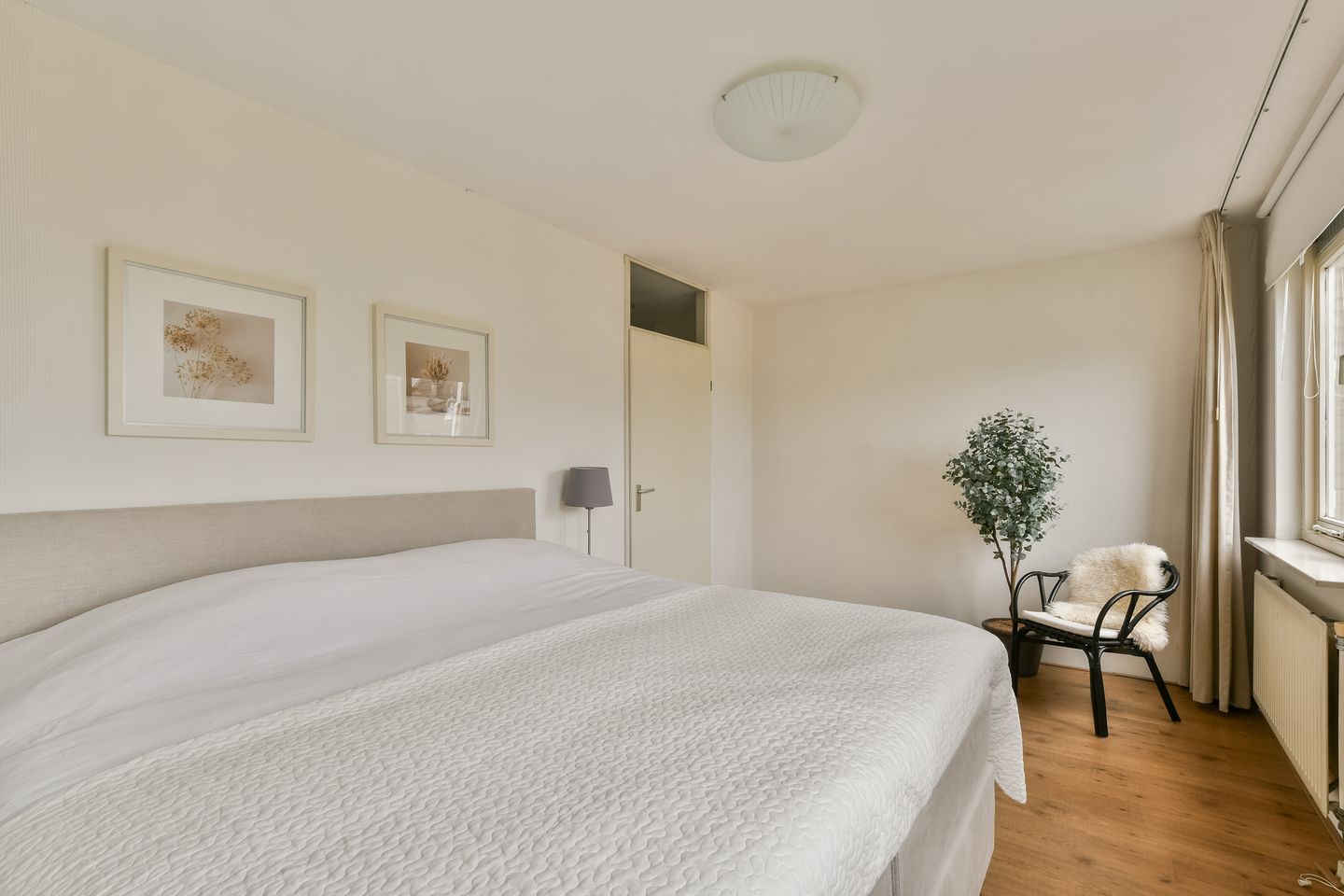 Spacious Move-In Ready Apartment with Sunny Balcony in Popular Postwijk Neighborhood — 19