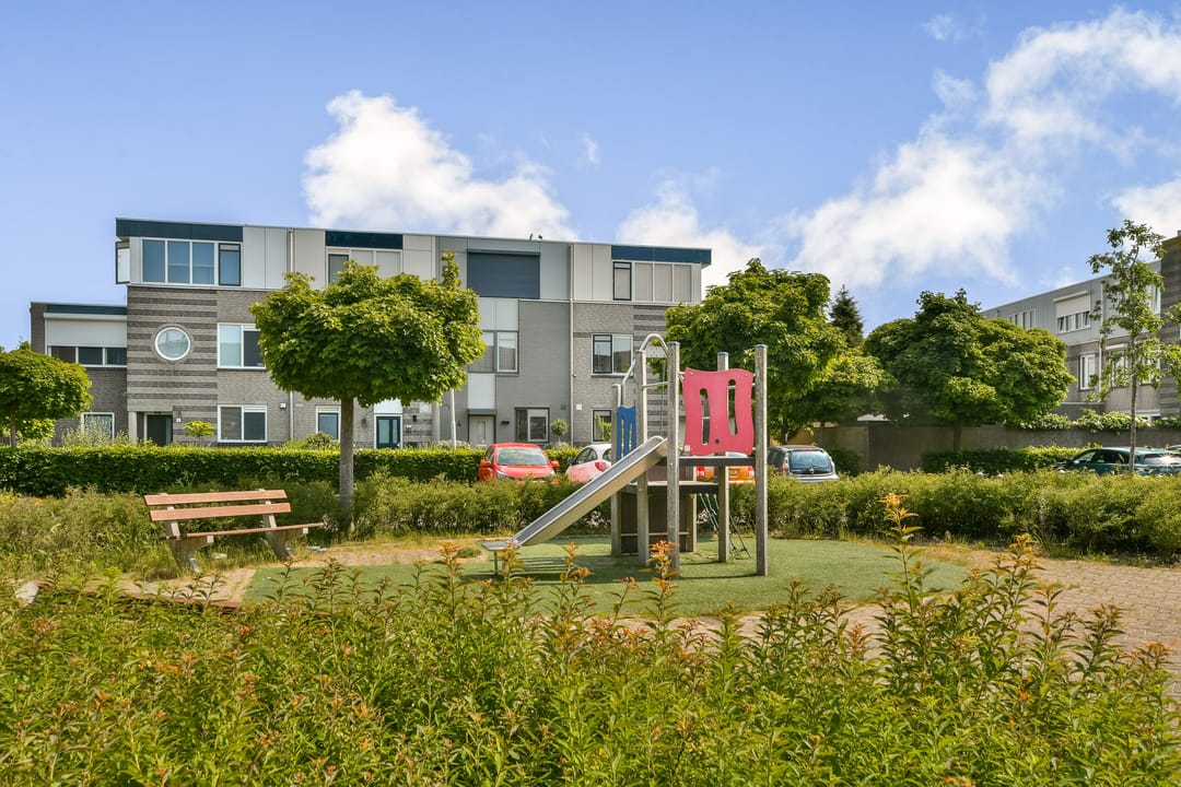 Spacious Move-In Ready Apartment with Sunny Balcony in Popular Postwijk Neighborhood — 28