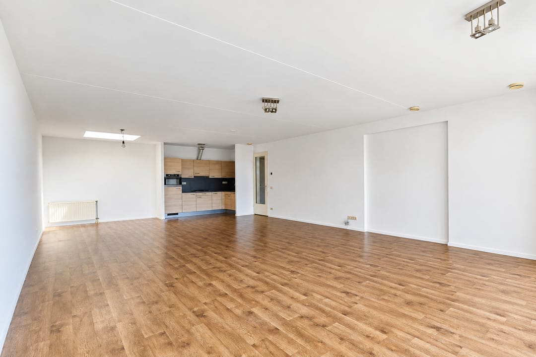 Spacious Double Upper Floor Apartment with Large Rooftop Terrace in Villa Delta Complex — 13