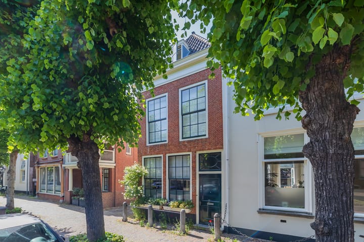Photo 2 of Voorstraat 50