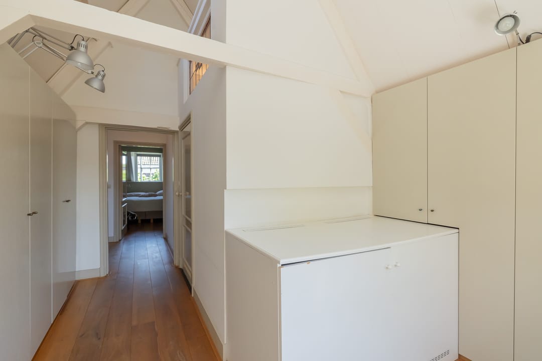 Photo 41 of Voorstraat 50