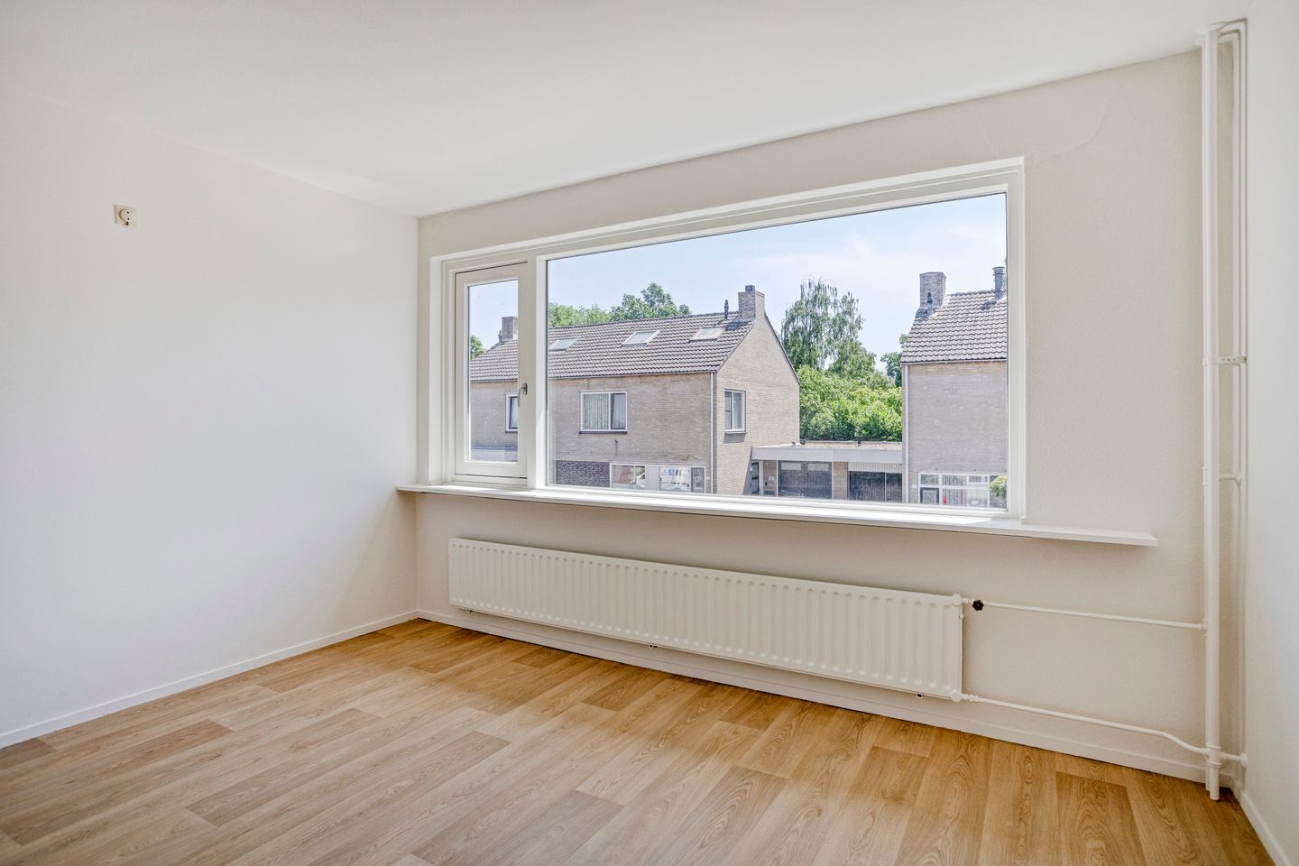 Spacious Family Home with Four Bedrooms in Child-Friendly Uden Neighborhood — 19