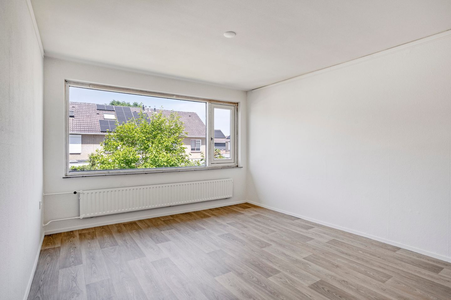 Spacious Family Home with Four Bedrooms in Child-Friendly Uden Neighborhood — 14
