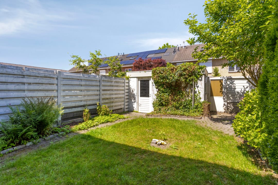 Spacious Family Home with Four Bedrooms in Child-Friendly Uden Neighborhood — 28