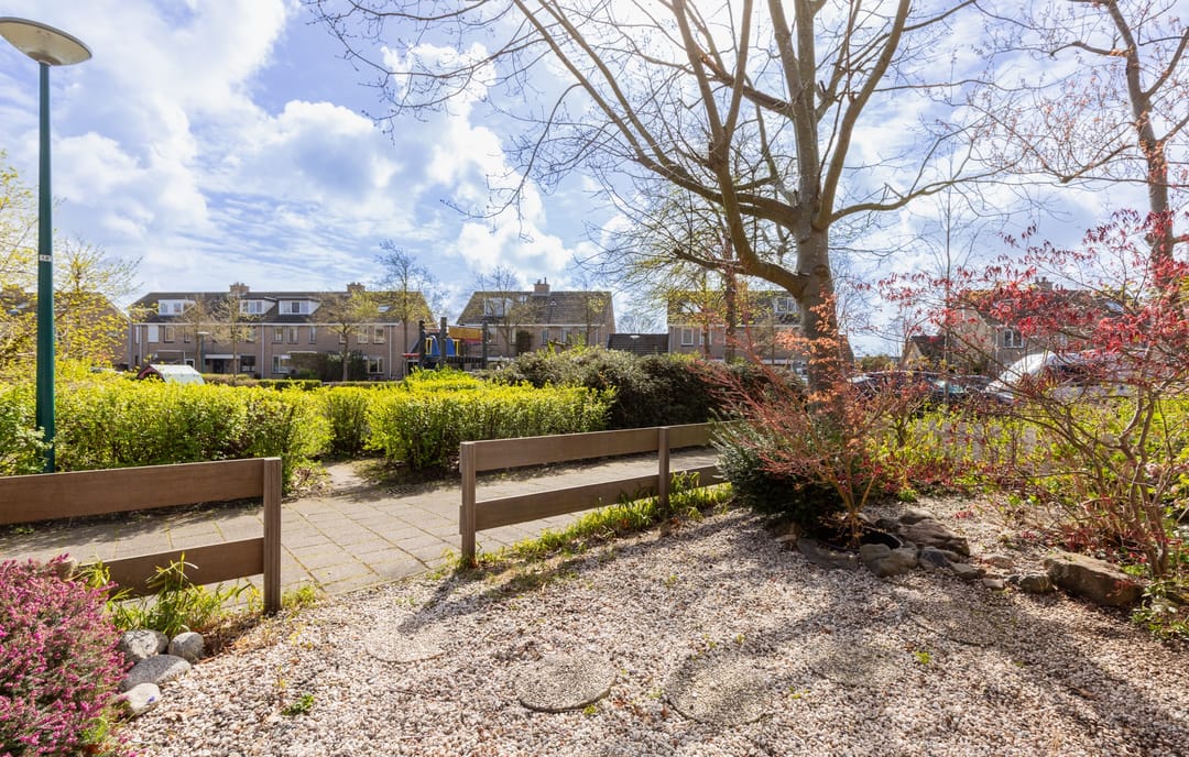 Photo 32 of Hella Haasseplantsoen 9