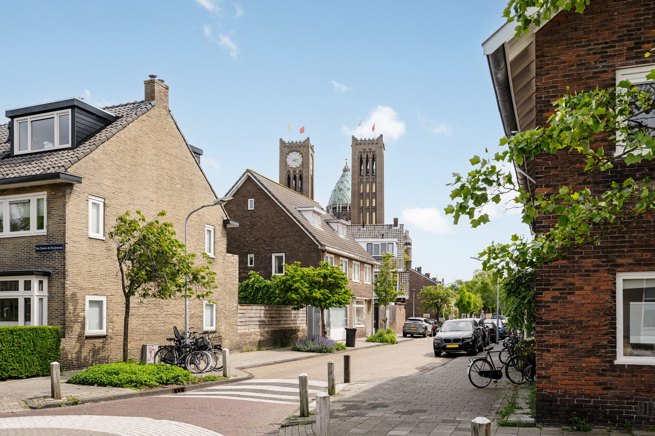 Foto 45 van Van Oosten de Bruijnstraat 51
