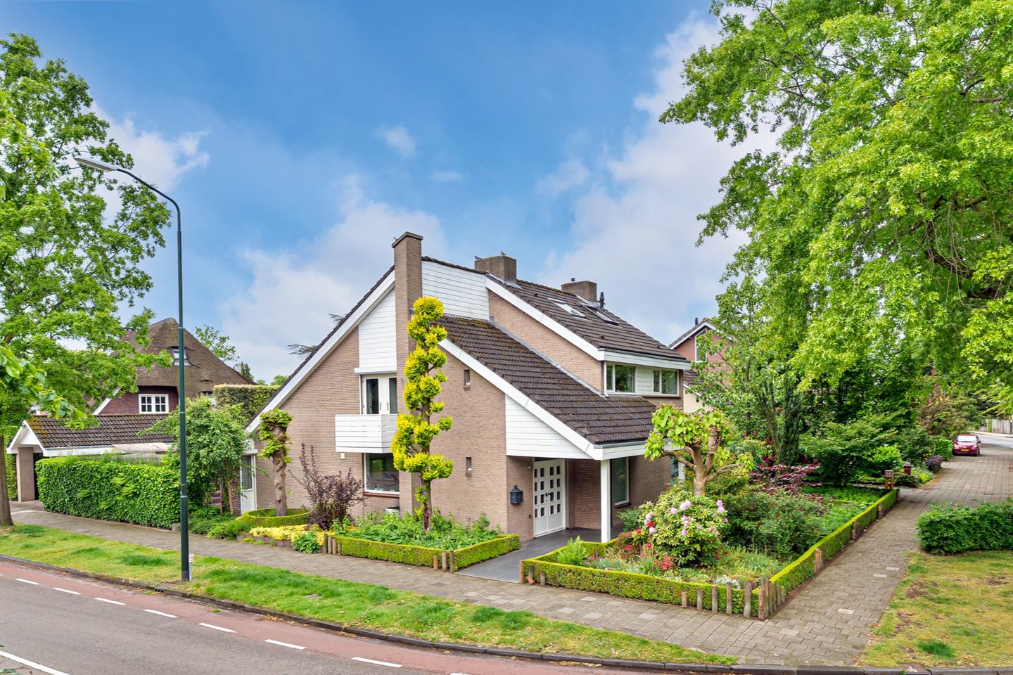 Foto 1 van Oranje-Nassaulaan 1