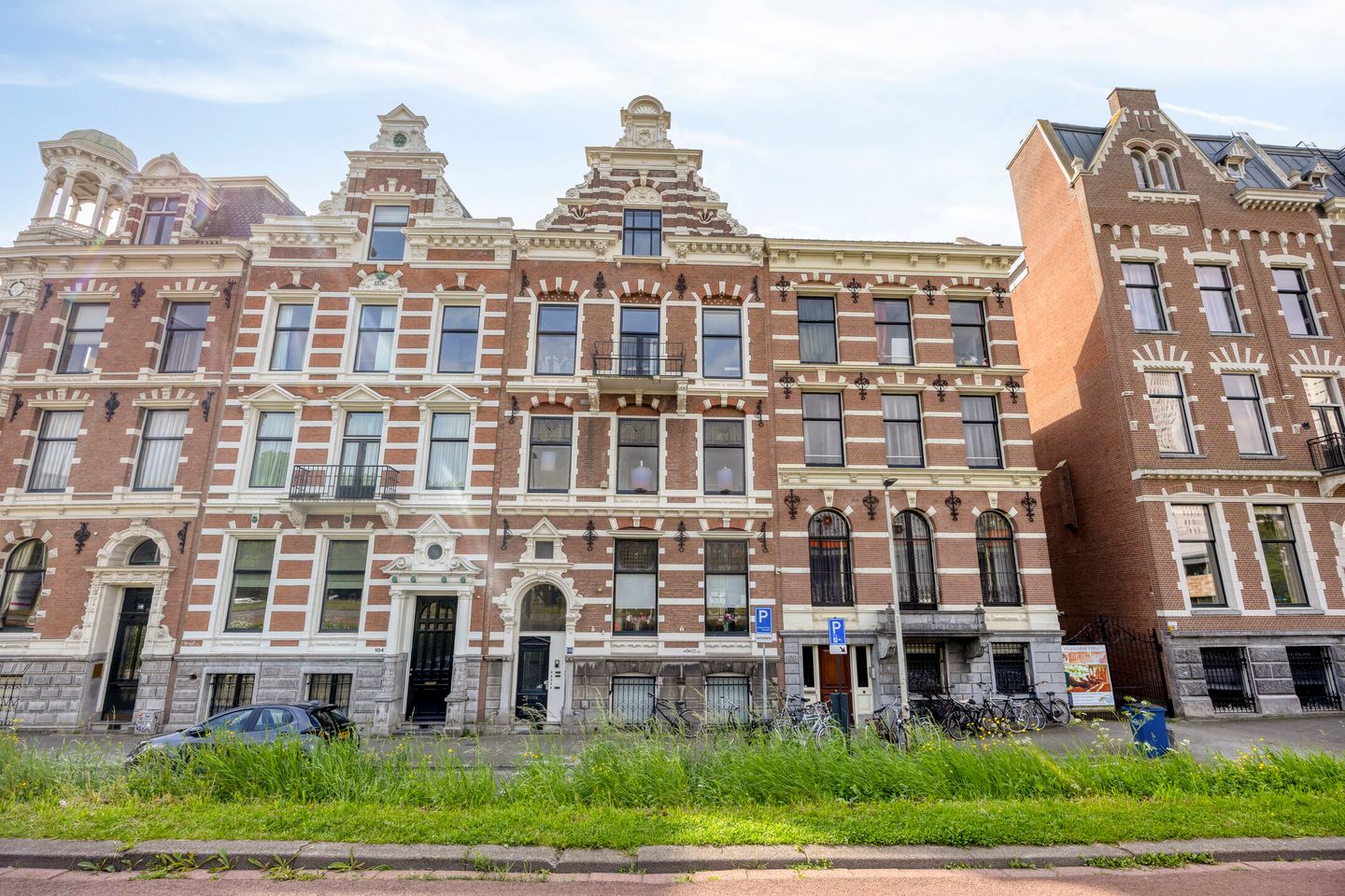 Bekijk foto 3 van Westzeedijk 106