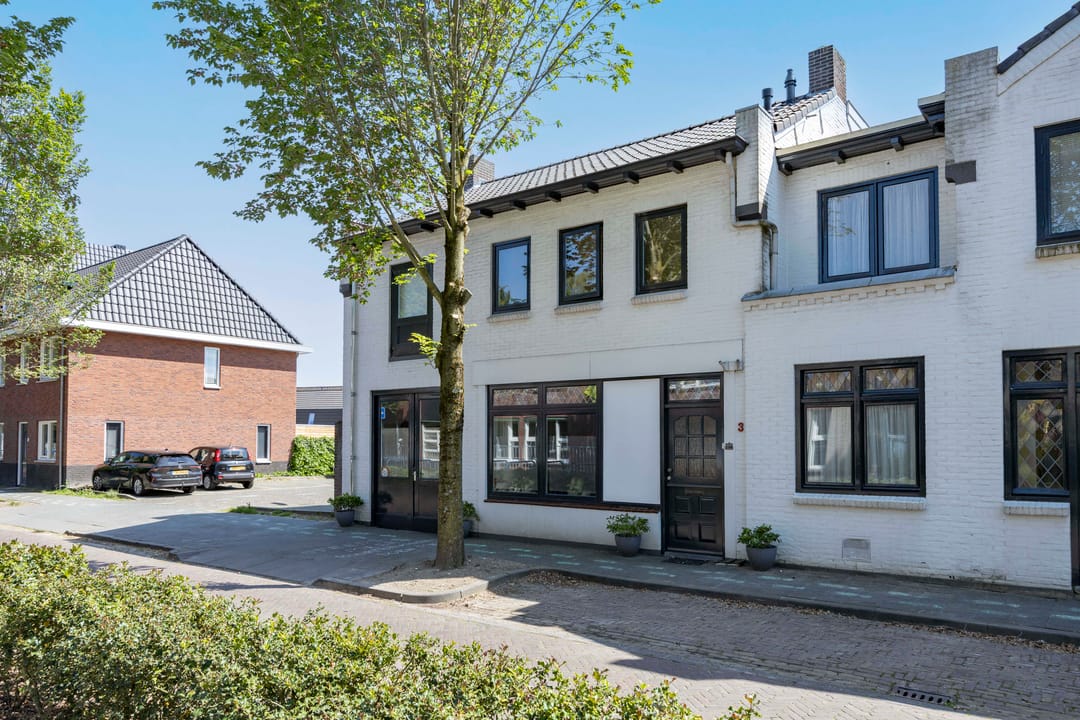 Foto 1 van Van de Pollstraat 3
