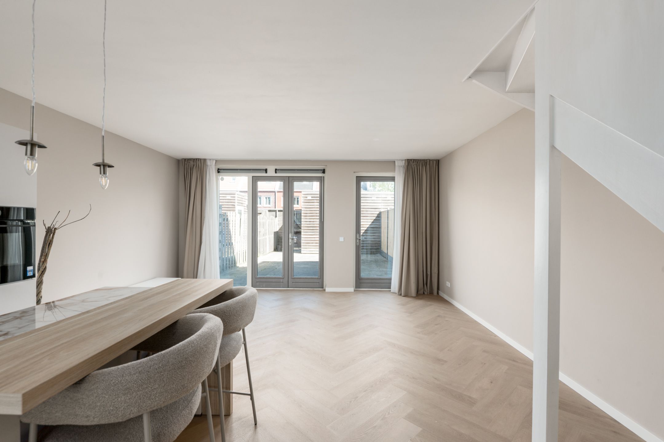 Spacious Five Room Family Home with Modern Kitchen in Almere Poort — 12