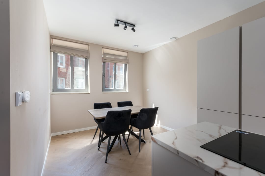Spacious Five Room Family Home with Modern Kitchen in Almere Poort — 23