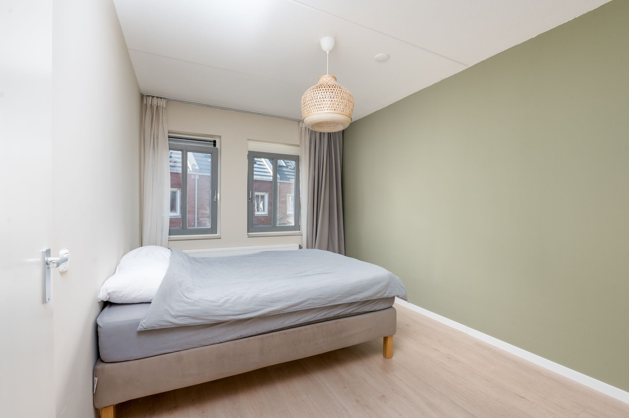Spacious Five Room Family Home with Modern Kitchen in Almere Poort — 30
