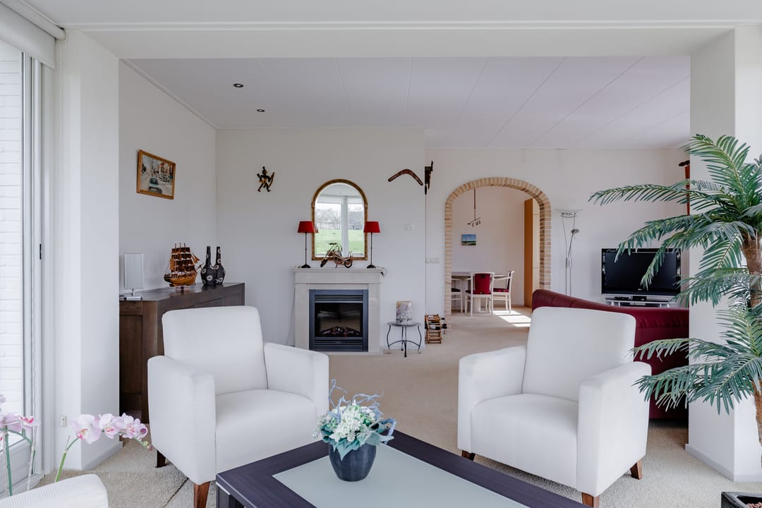 Detached Character Home with Panoramic Wadden Sea Views and Flexible Living Options — 13