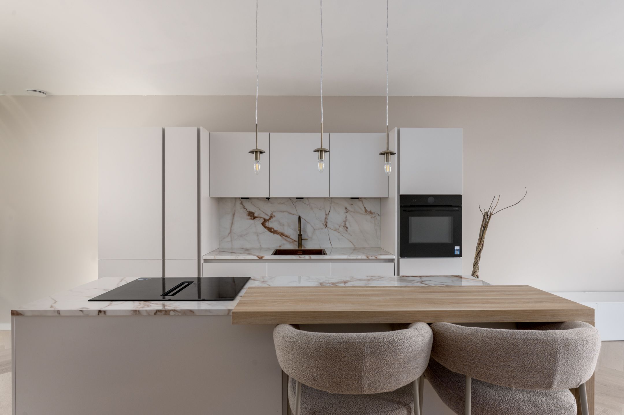 Spacious Five Room Family Home with Modern Kitchen in Almere Poort — 21