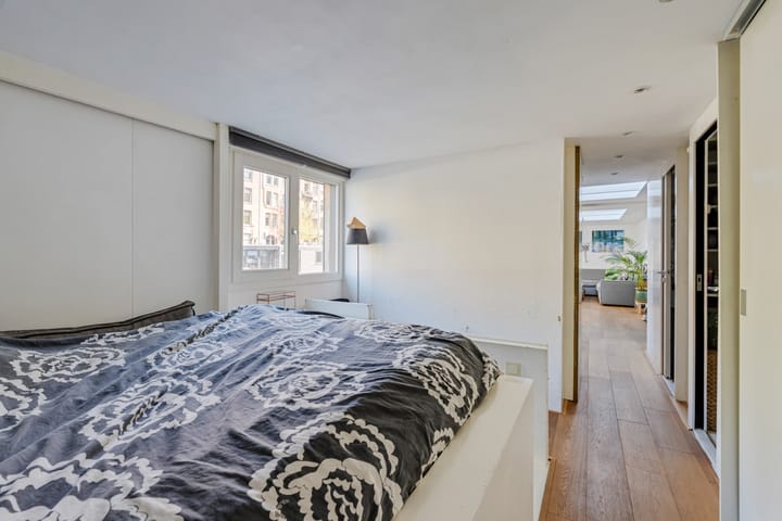 Appartement te koop: Bilderdijkkade 804, Amsterdam