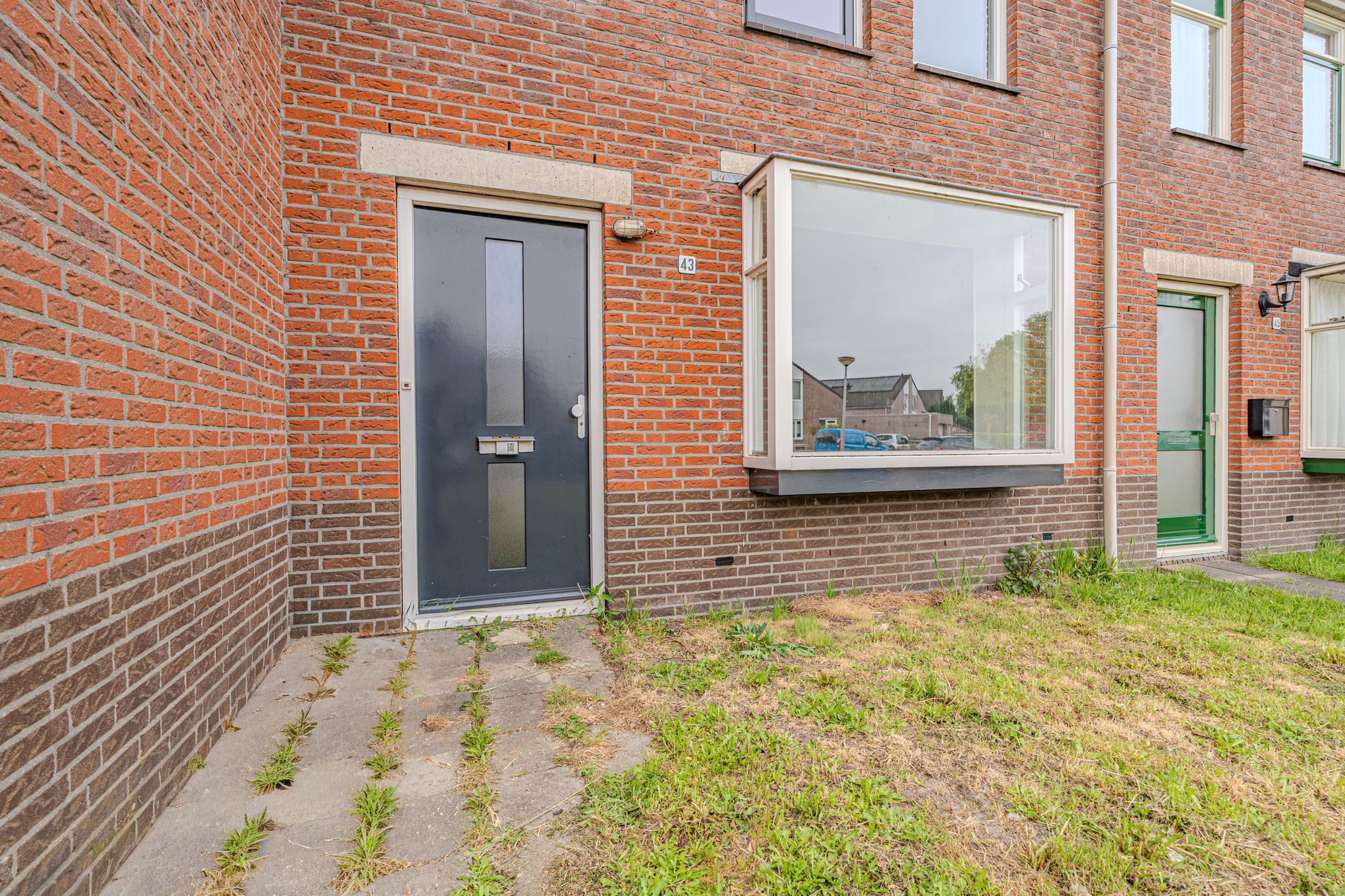 Photo 36 of Veerstraat 43