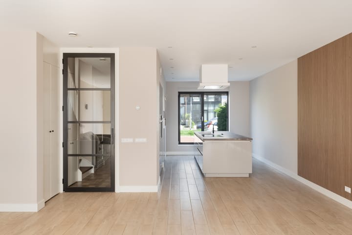 Tussenwoning te koop: Dagpauwooglaan 79, 'S-Gravenhage