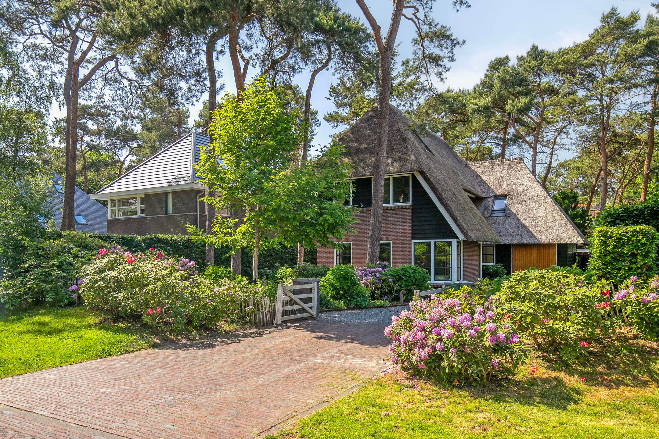 Foto 54 van Graaf Lodewijklaan 9-B