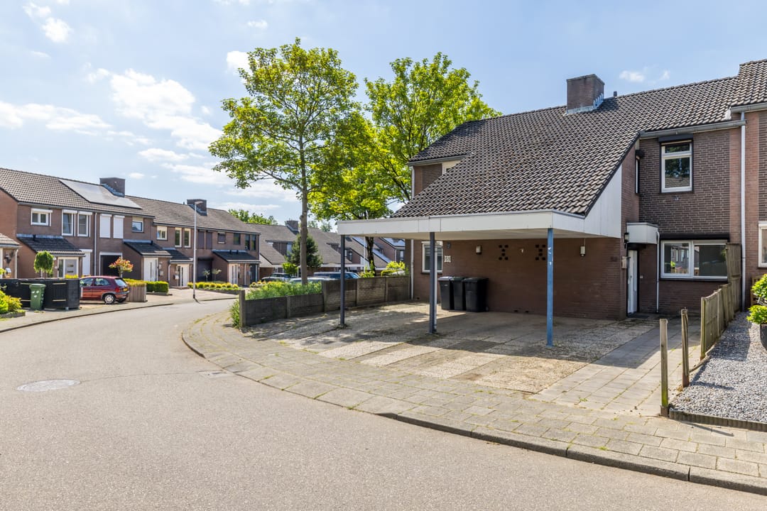 Photo 23 of Carboonstraat 53