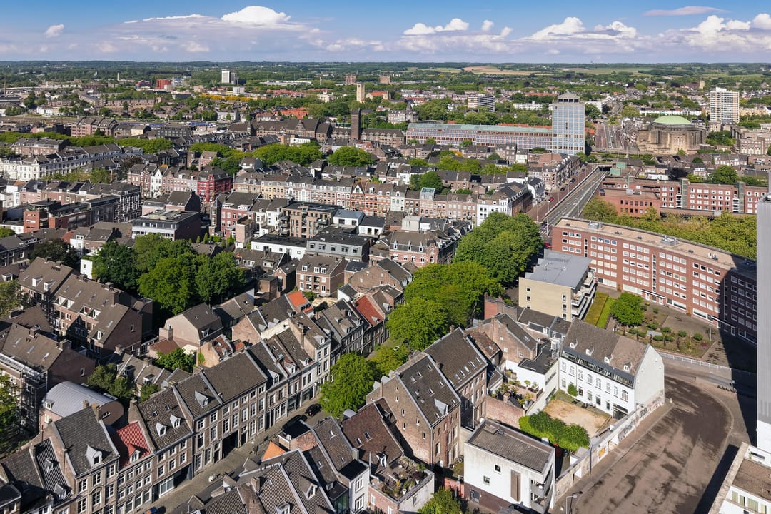 Photo 2 of Hoogbrugstraat 16-A