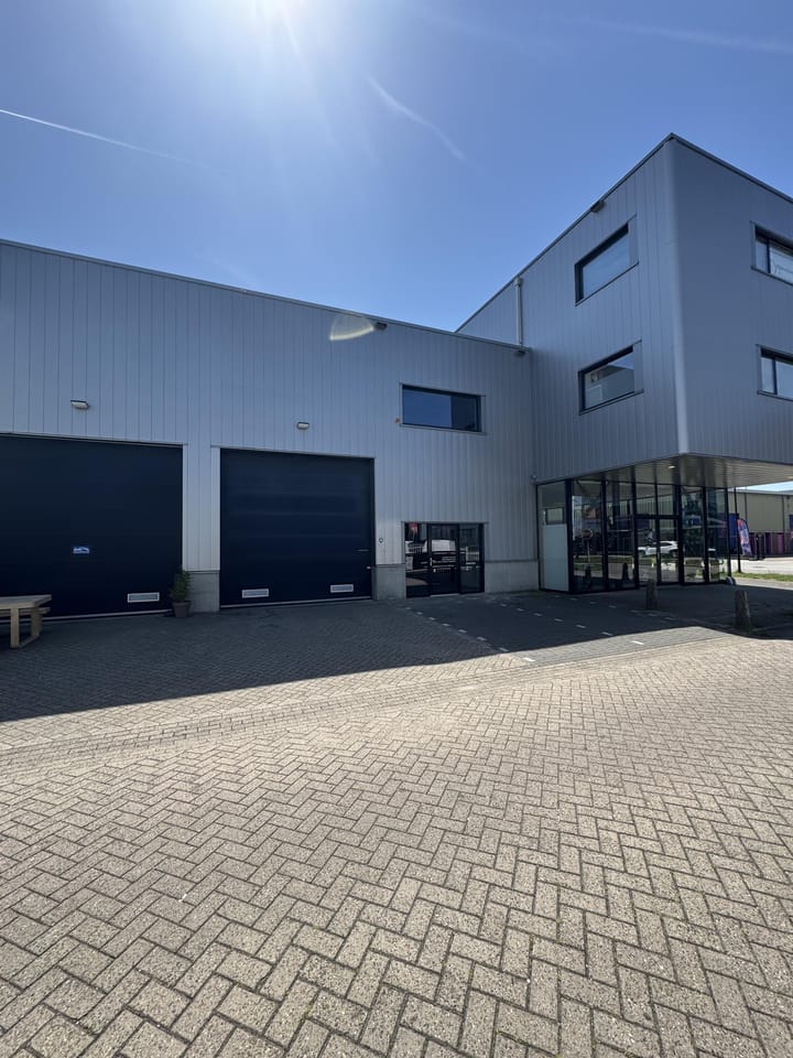 Nieuwe Schaft 5-d, Houten