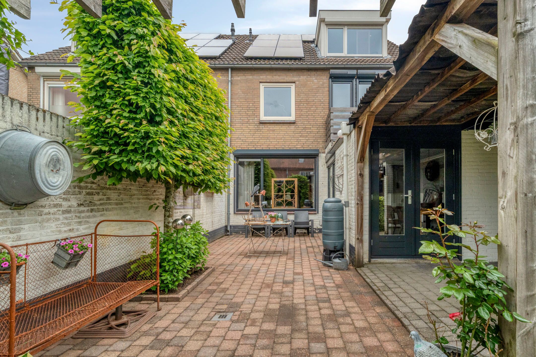 Photo 51 of Singel 16