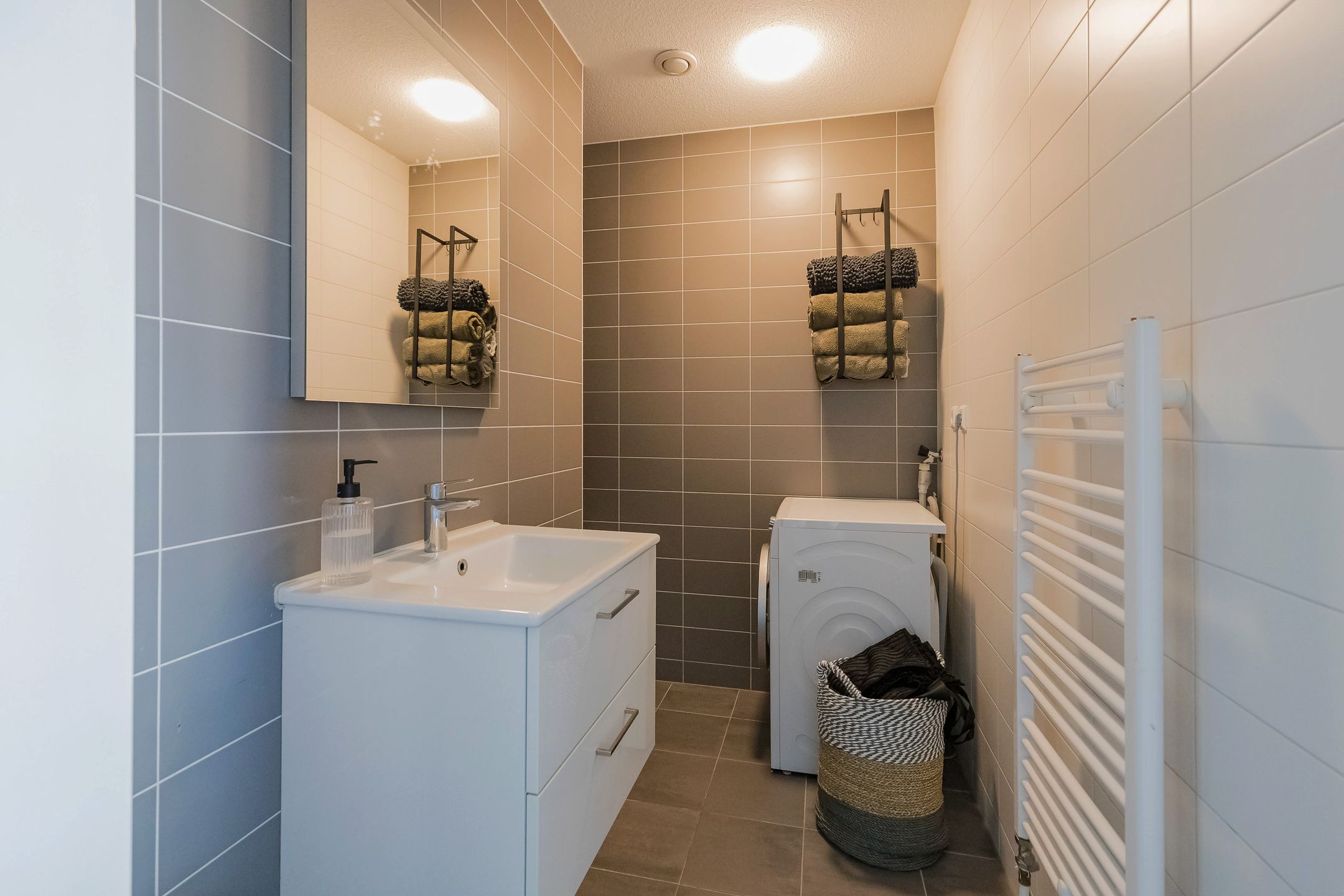 Photo 36 of Nico Andriessenstraat 43-A19