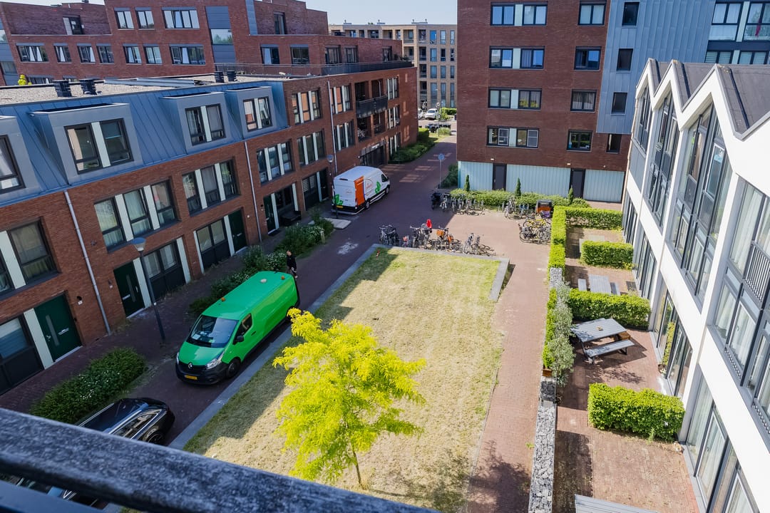 Photo 41 of Nico Andriessenstraat 43-A19