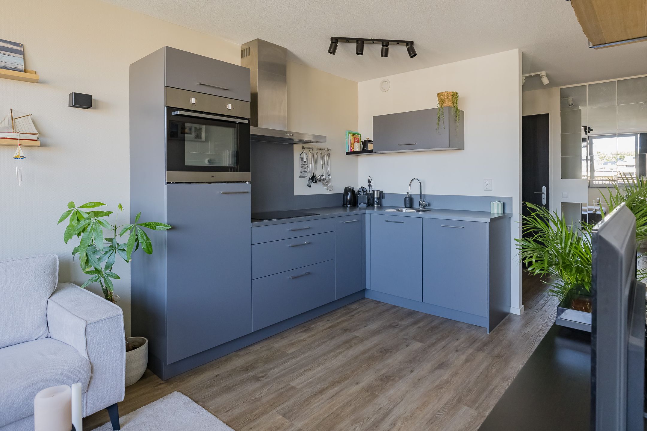 Photo 21 of Nico Andriessenstraat 43-A19