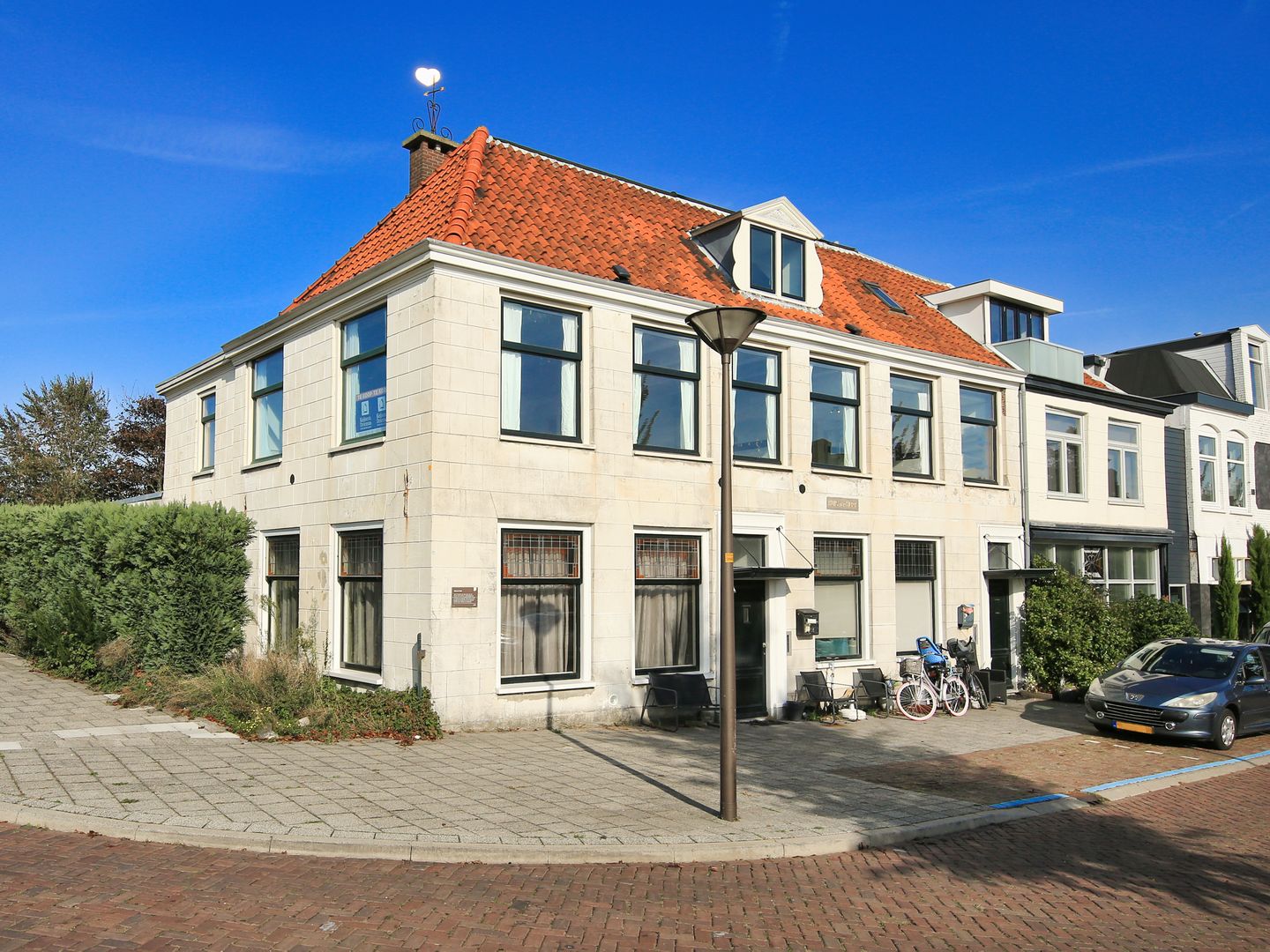 Foto 1 van Dokter Baumannplein 1