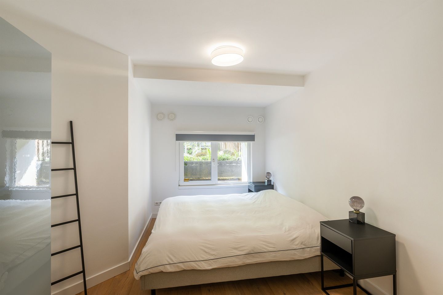 Photo 20 of Van der Meydestraat 20-A