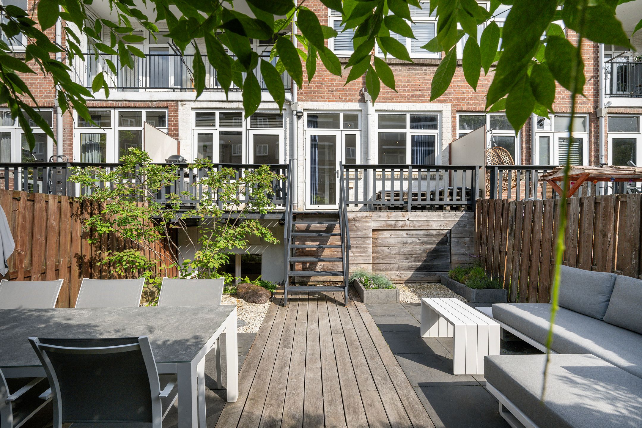 Photo 30 of Van der Meydestraat 20-A