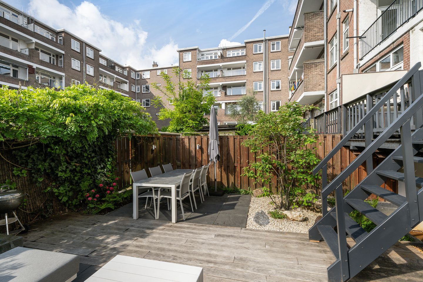 Photo 35 of Van der Meydestraat 20-A