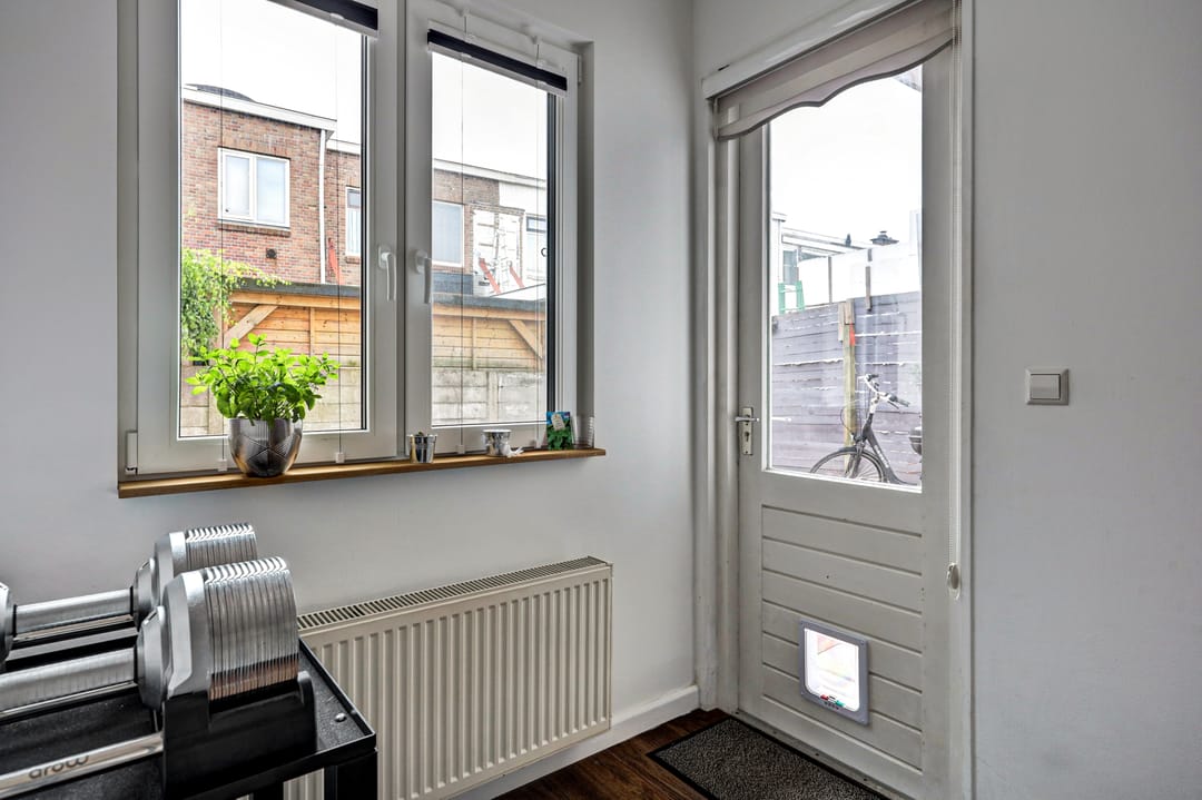 Photo 23 of Burgemeester van der Veldestraat 18