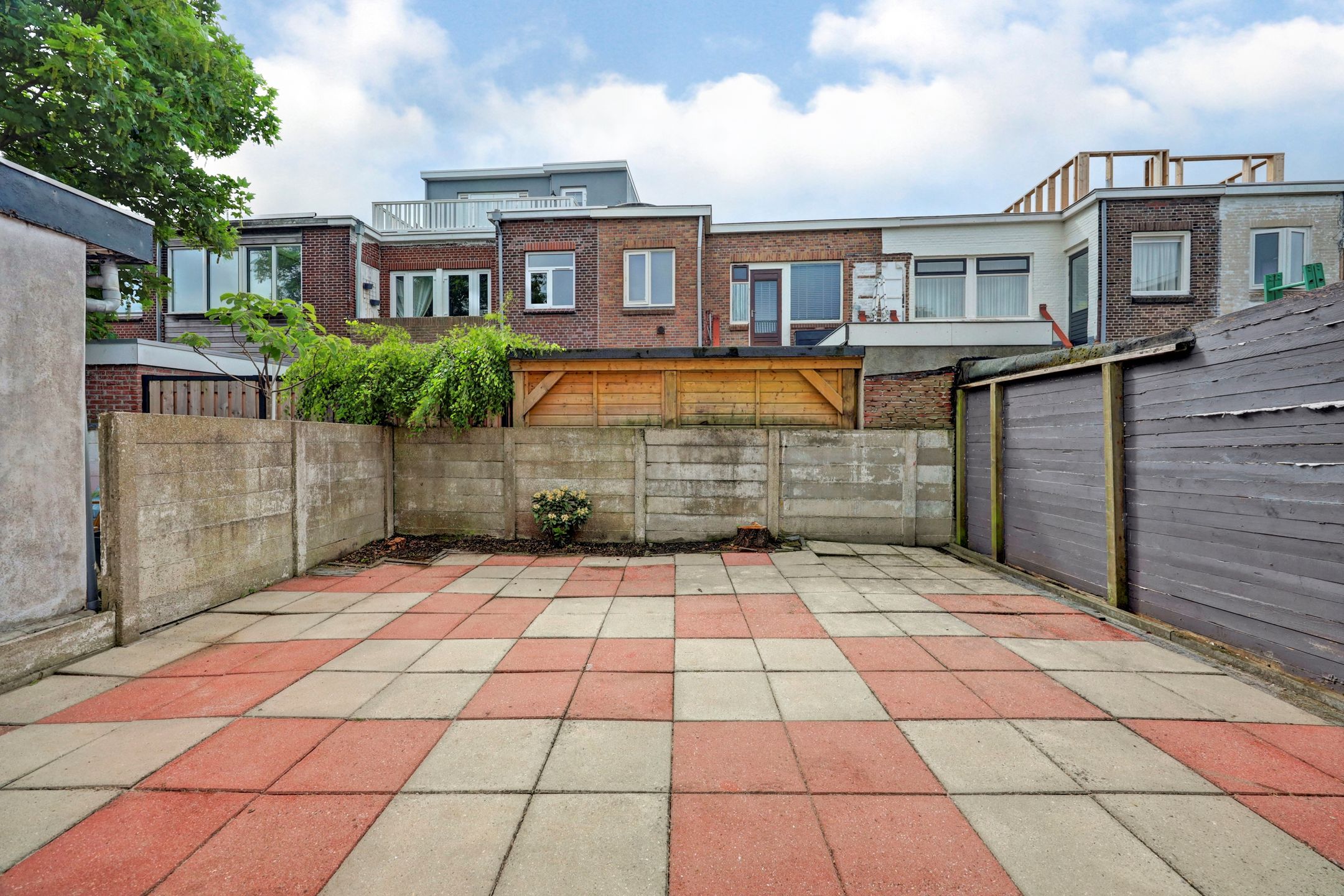 Photo 27 of Burgemeester van der Veldestraat 18