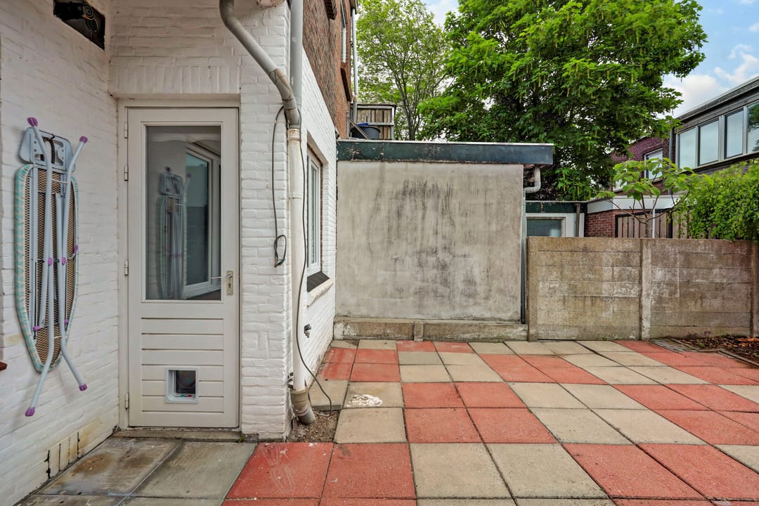 Photo 26 of Burgemeester van der Veldestraat 18