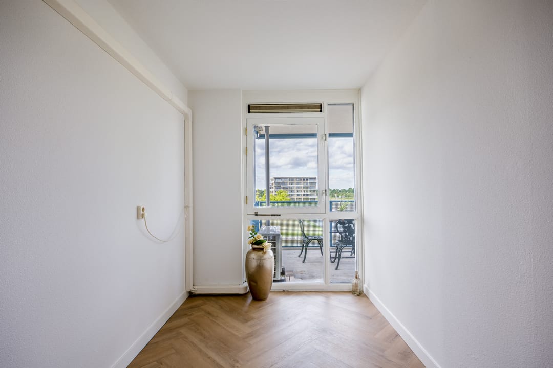 Photo 13 of Walstro 19