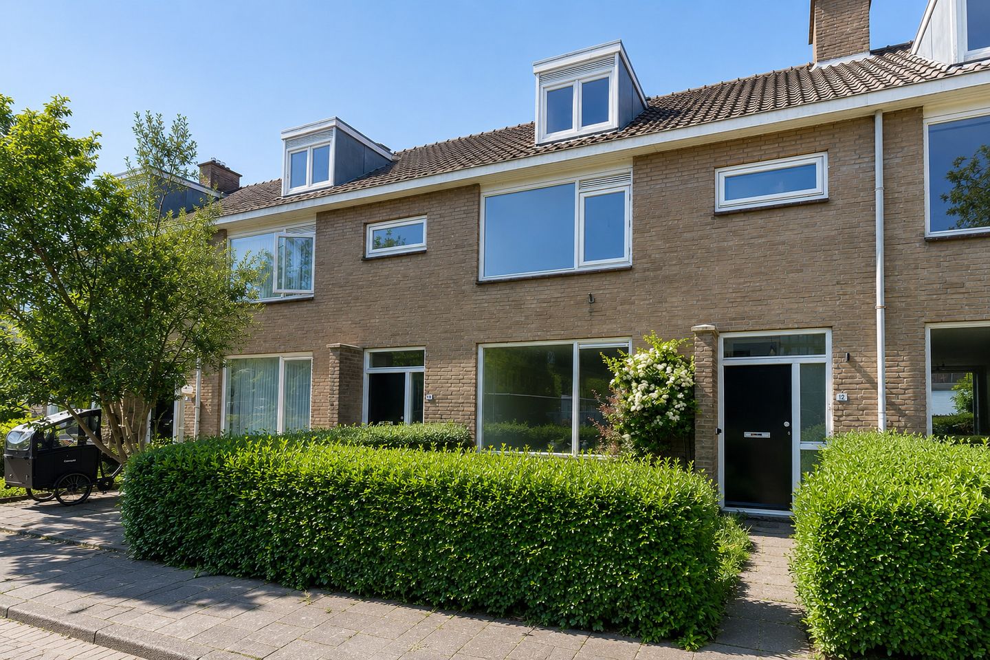 Photo 1 of Justus van Effenstraat 12