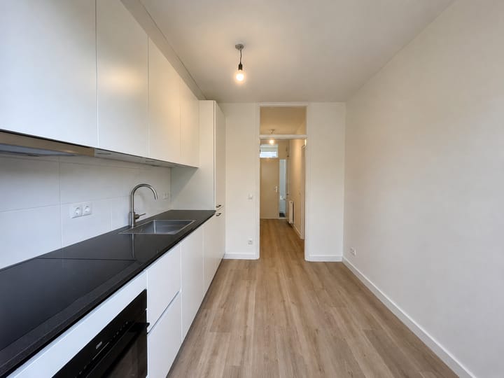Photo 5 of Justus van Effenstraat 12