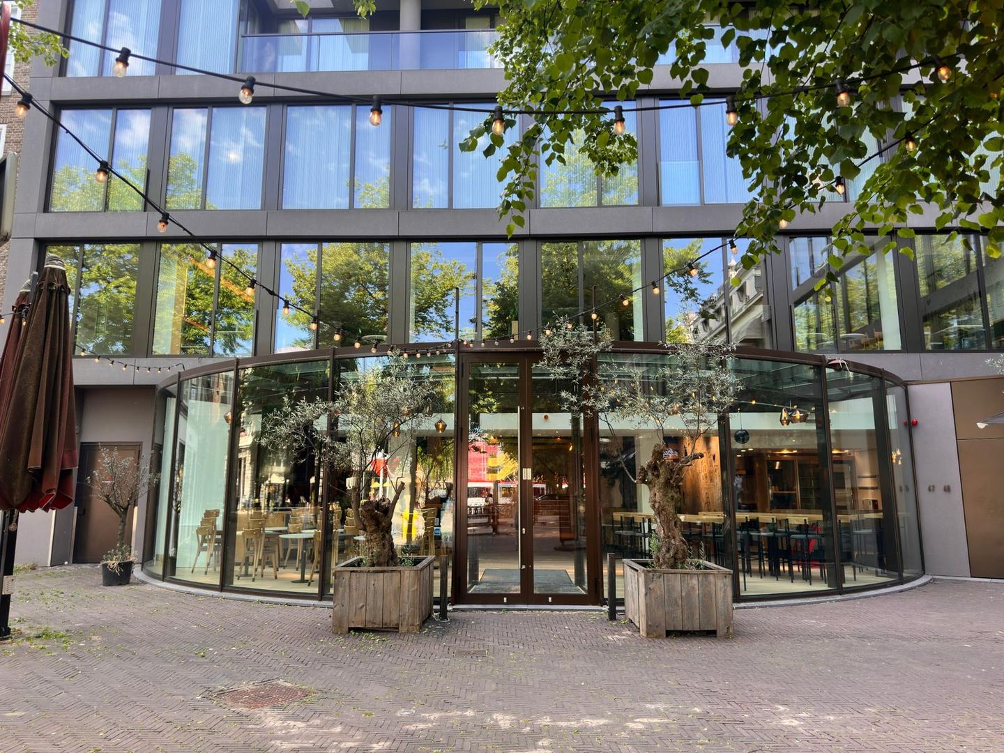 Bekijk foto 2 van Buitenhof 45-51