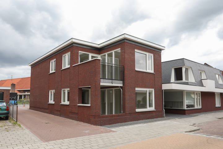 Photo 2 of Kerkstraat 7