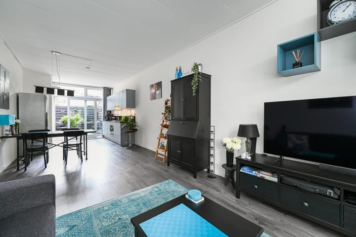 Appartement te koop: van de Wateringelaan 79, Voorburg