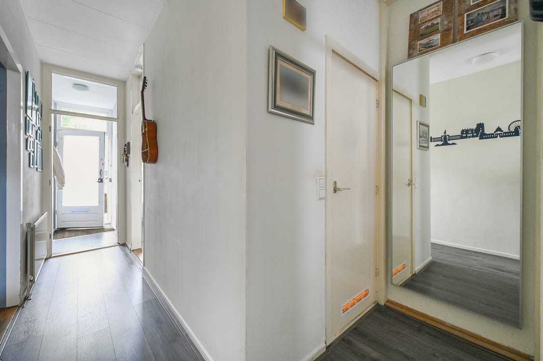 Photo 31 of van de Wateringelaan 79